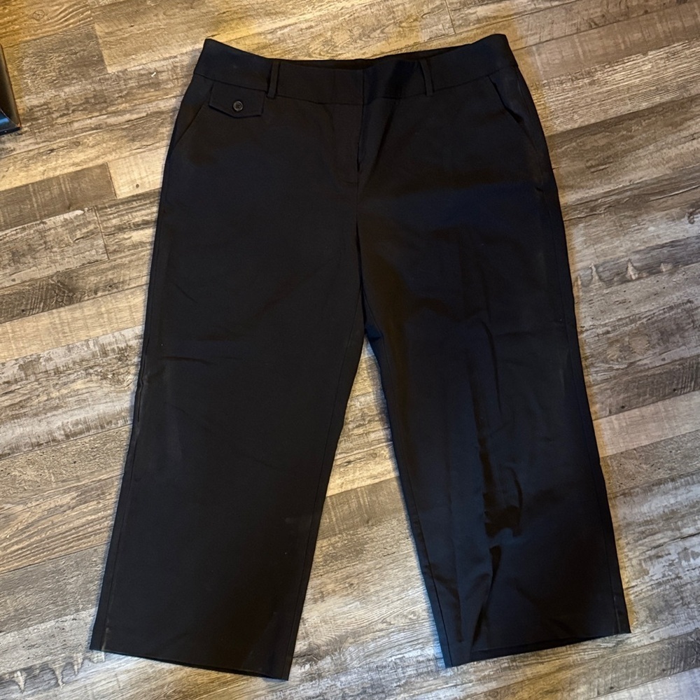 INC International Concepts Black Cropped Pants / DG50